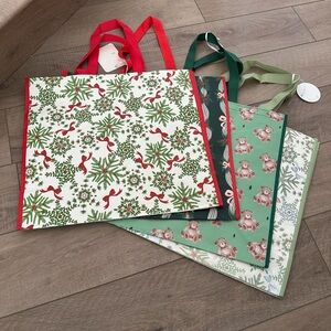 Homegoods TJMaxx Marshalls Christmas Teddy Bear, Bow & Snowflake Prints Bags